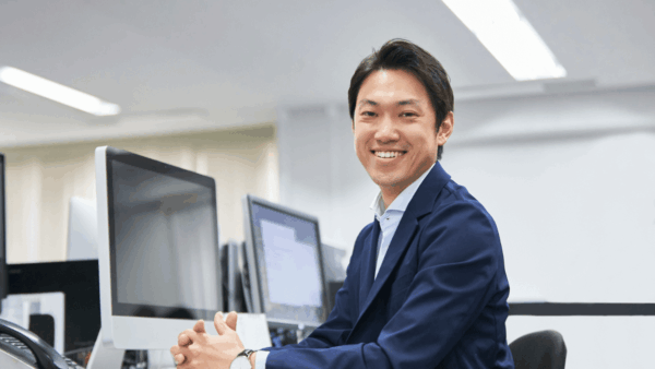 スモールスタートから全社展開へ。スタートアップE社の成長を支えた分析基盤